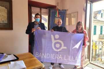 Continua l’impegno del Comune di Baveno per l’abbattimento delle barriere architettoniche. Adesione alla terza edizione di Bandiera Lilla