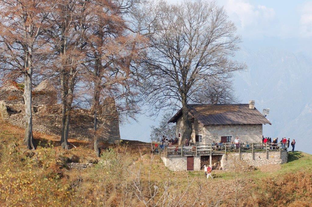 la capanna CAI Alpe Nuovo